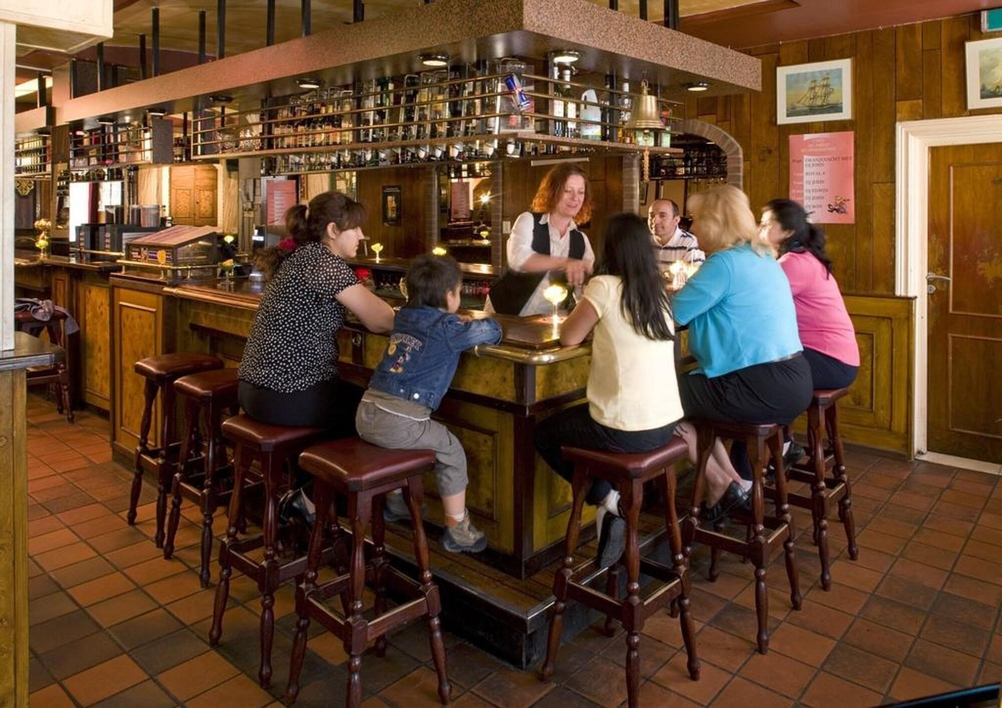 Bar/Salón Atlas Hotel Village