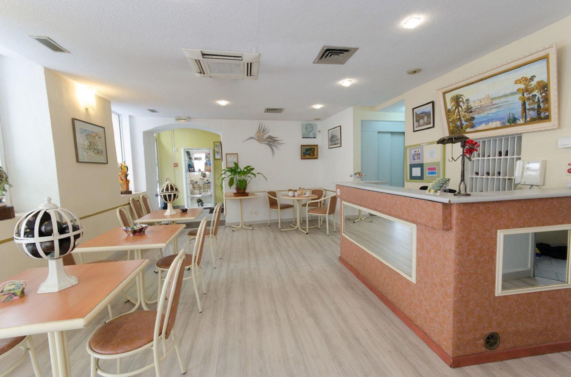 Vista Lobby Appia Hotel