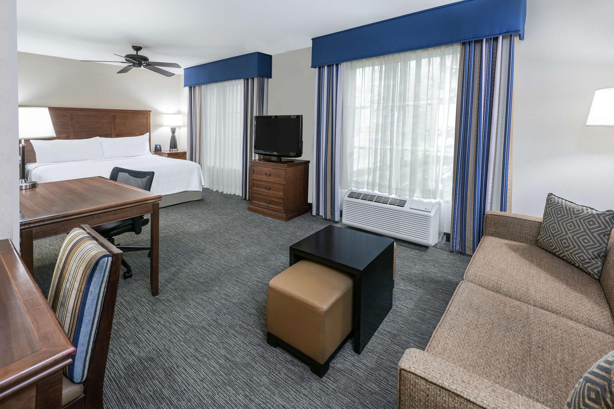Habitación Homewood Suites by Hilton Laredo at Mall del Norte