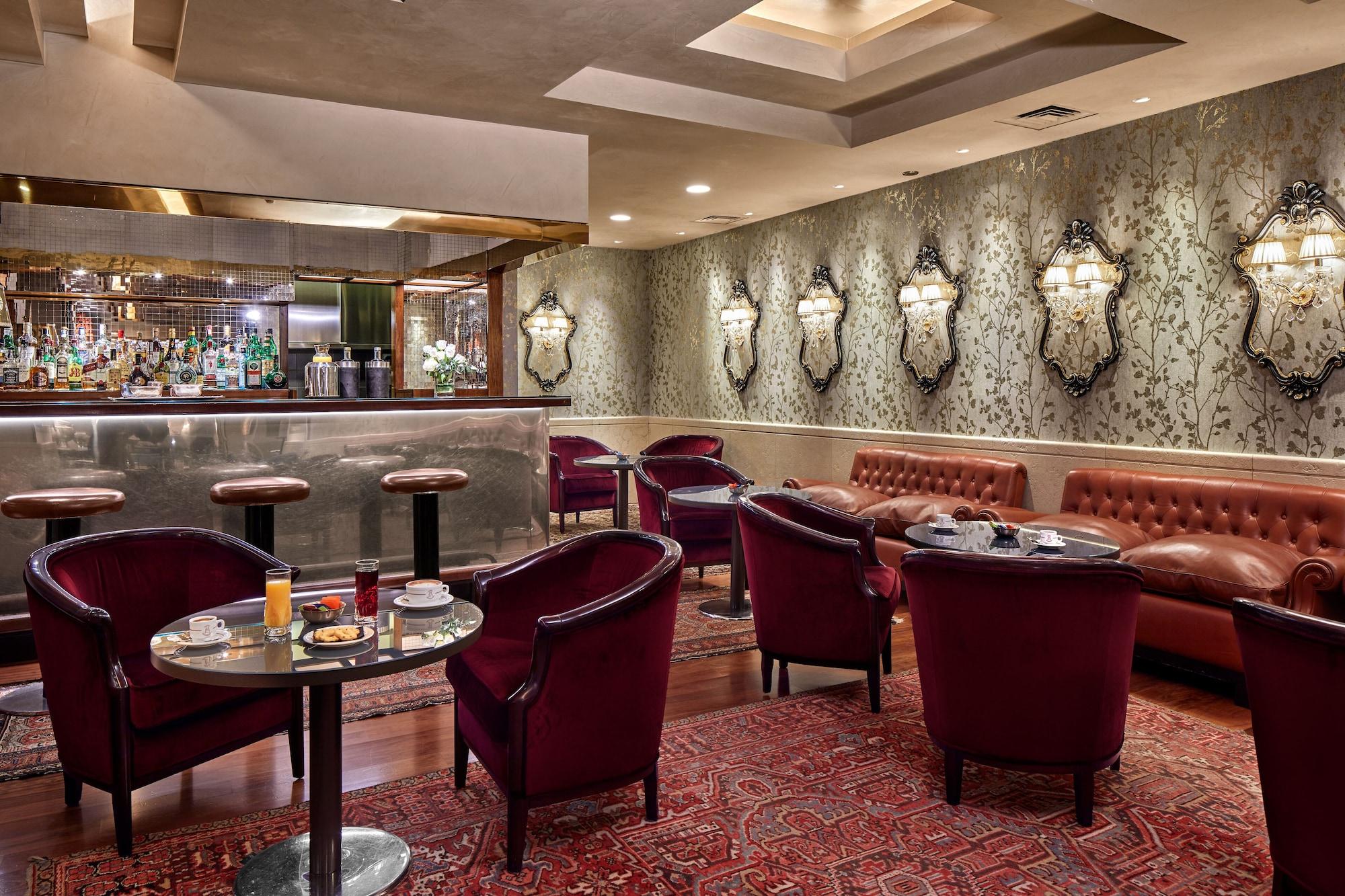 Bar/Salón Hotel Accademia