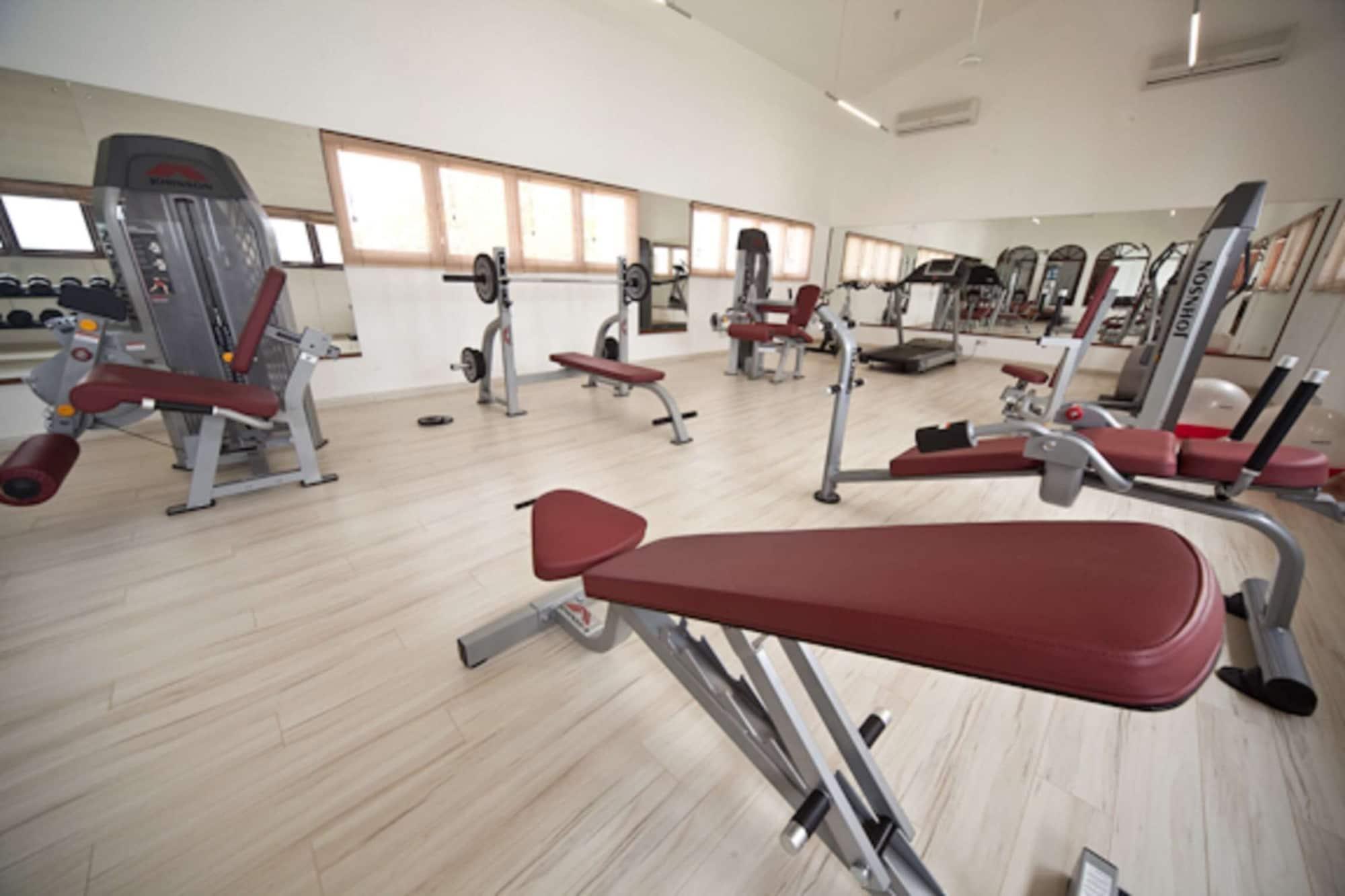 Gimnasio Lantana Galu Beach