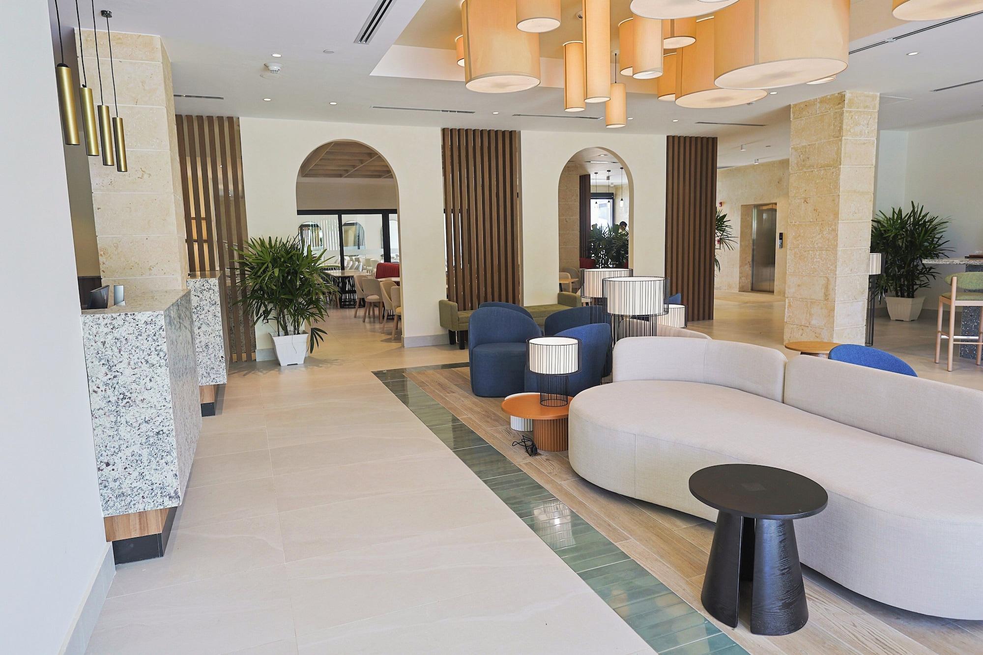 Vista Exterior Holiday Inn Puerto Plata-Cofresi Bay Area By Ihg