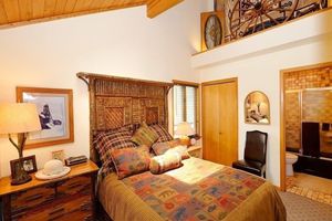 Casas - Aspen Riverhouse-Riverfront Family Vacation