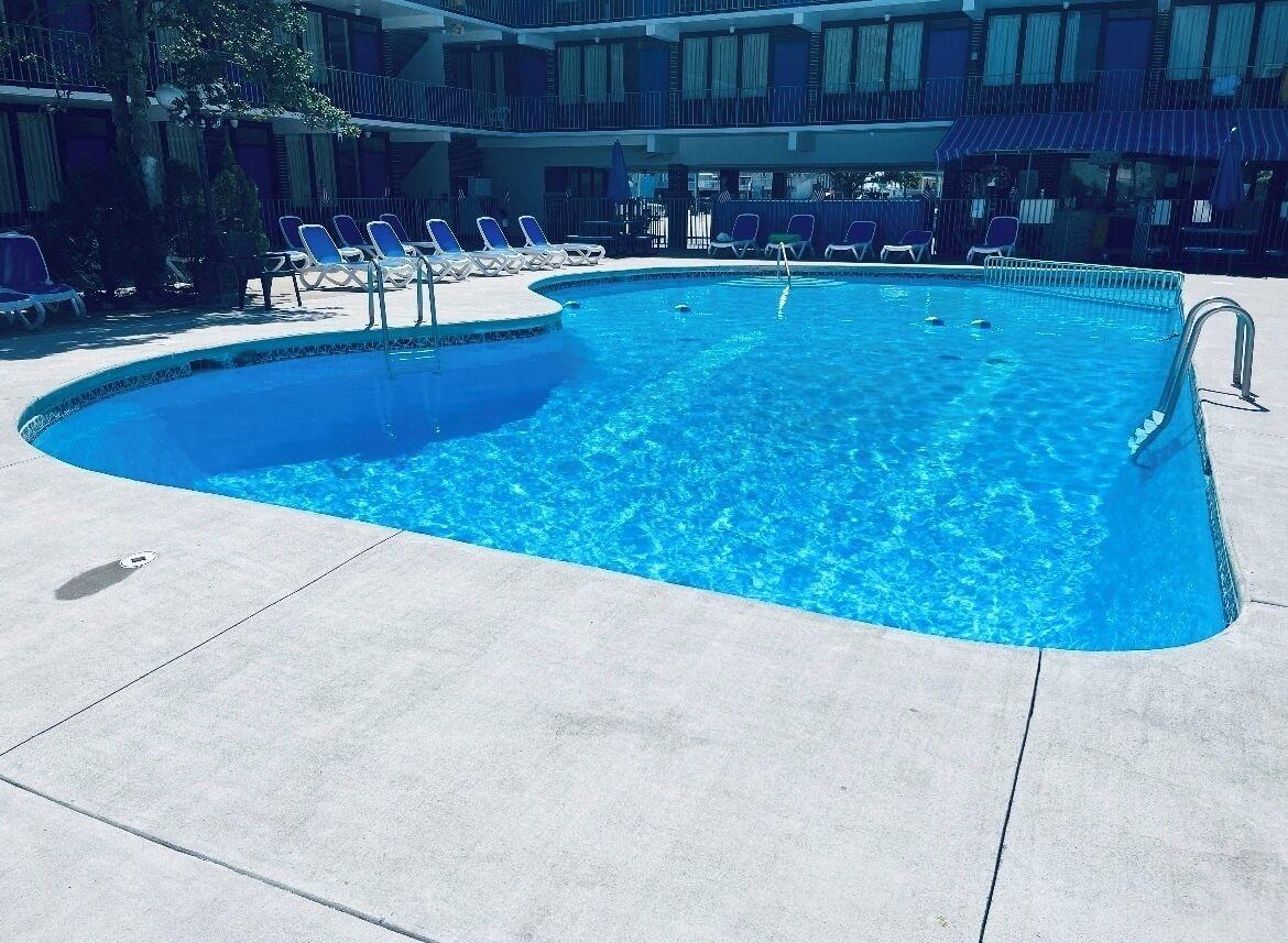 Varios Brittany Motel