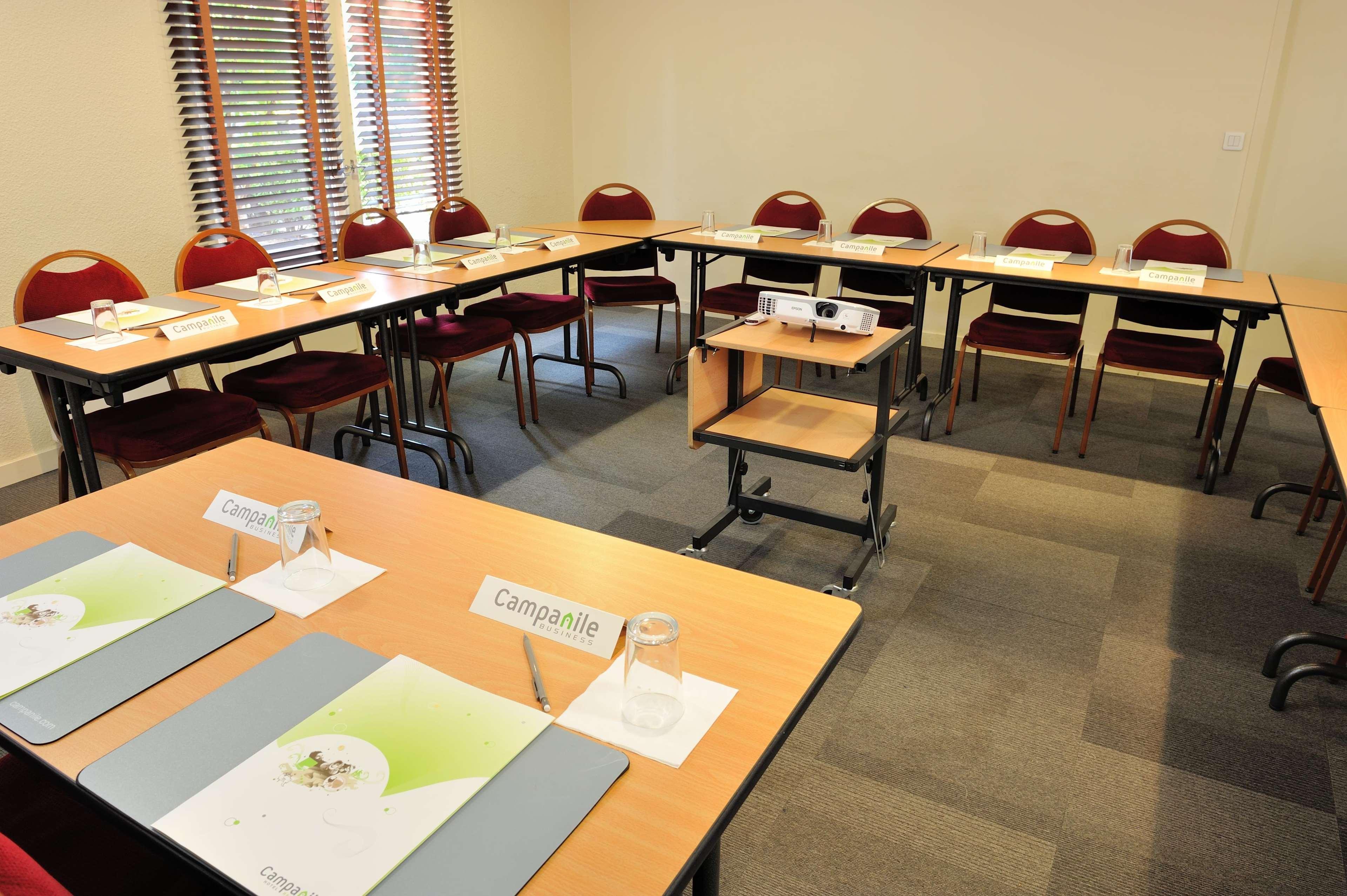 Centro de Negocios ibis budget Clermont Ferrand Sud Aubière
