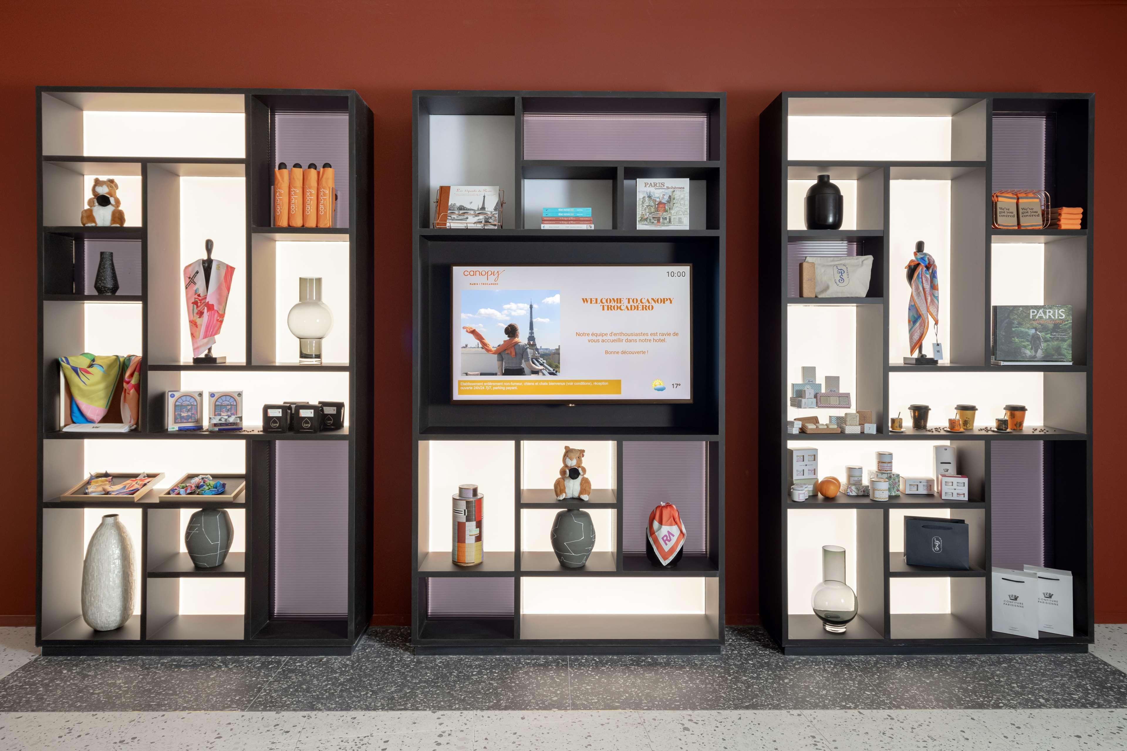 Vista Lobby Canopy by Hilton Paris Eiffel Tower