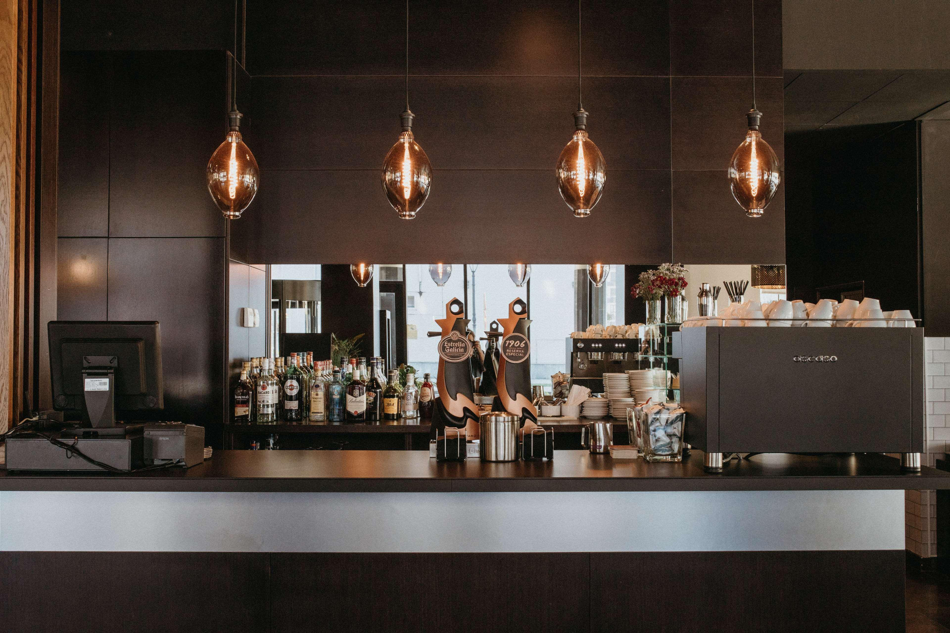 Bar/Salón Azz Langrehotel & Spa