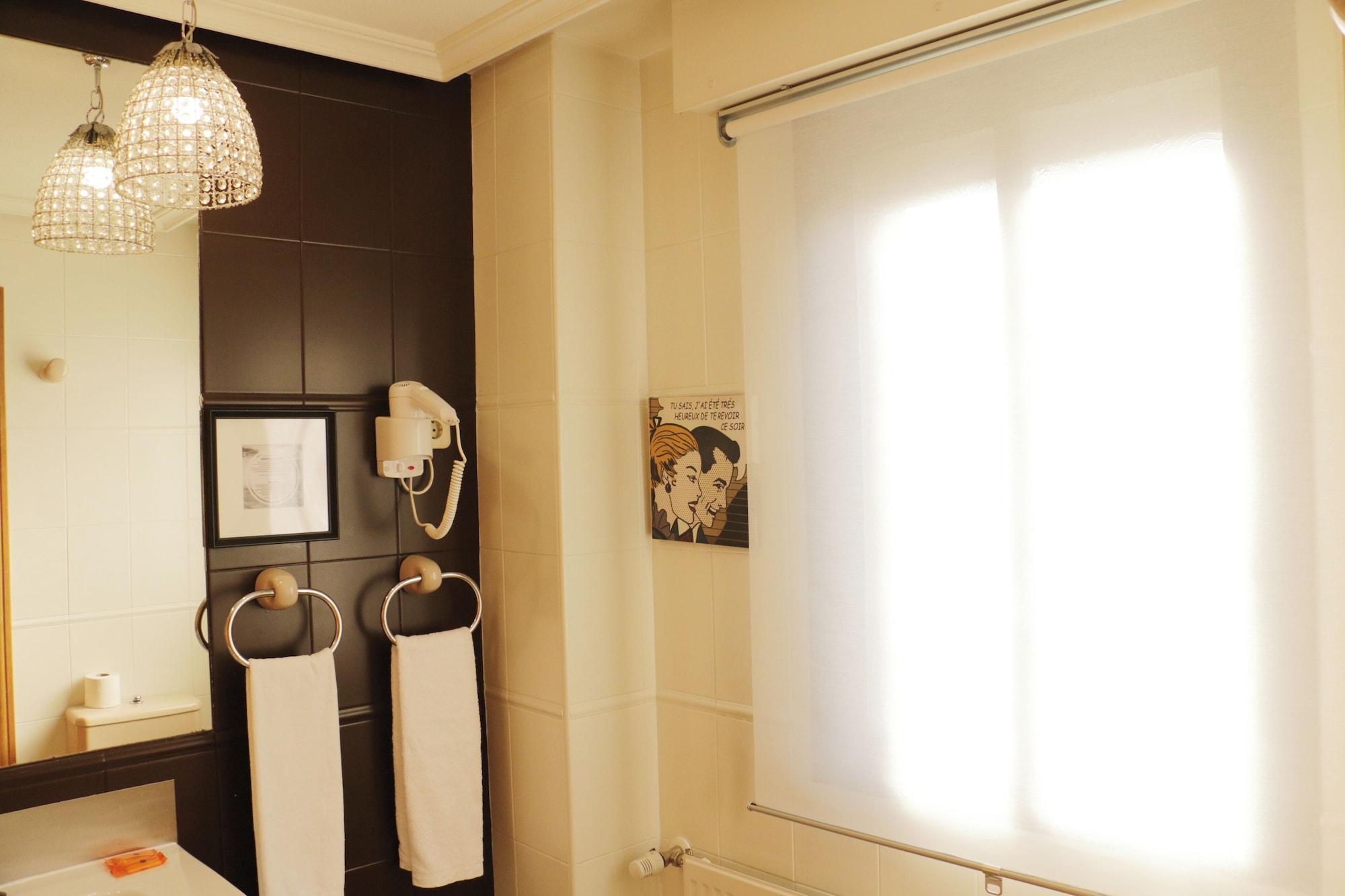 Equipamiento de Habitación Apartamentos G3 Galeón