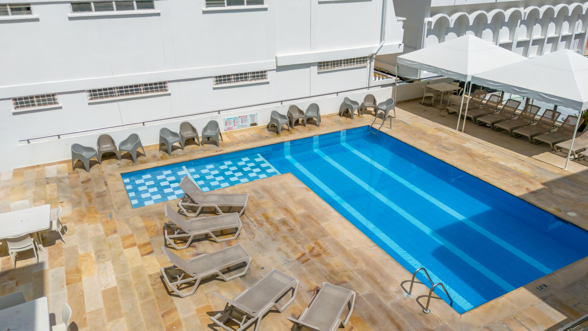 Vista Piscina Hotel Arhuaco Rodadero