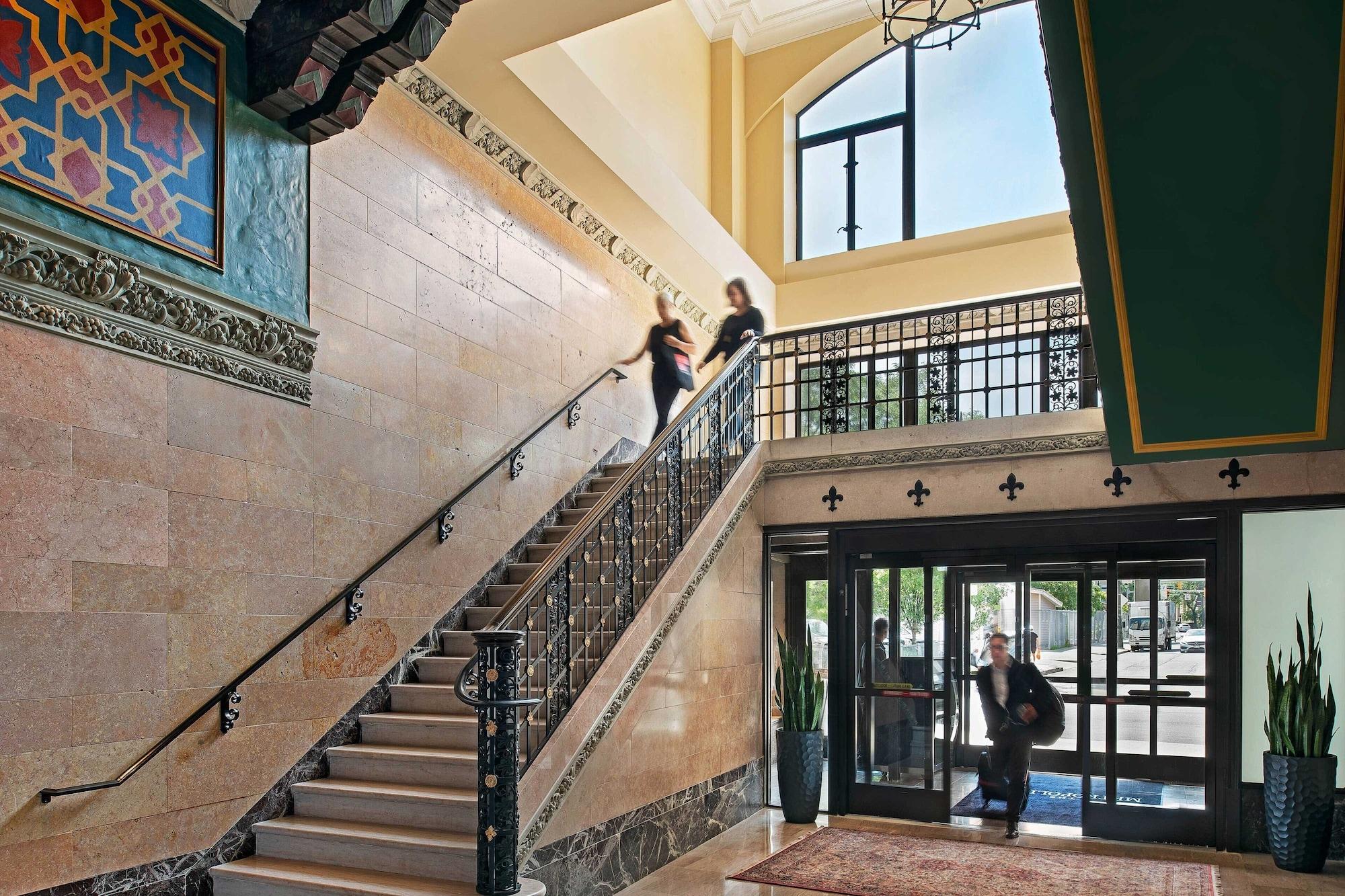 Vista Lobby Element Detroit at the Metropolitan