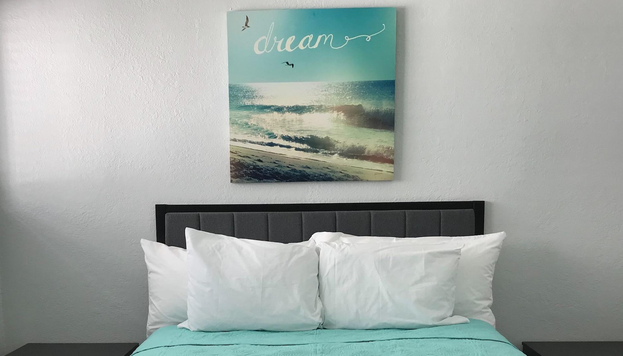Varios Pompano Breeze