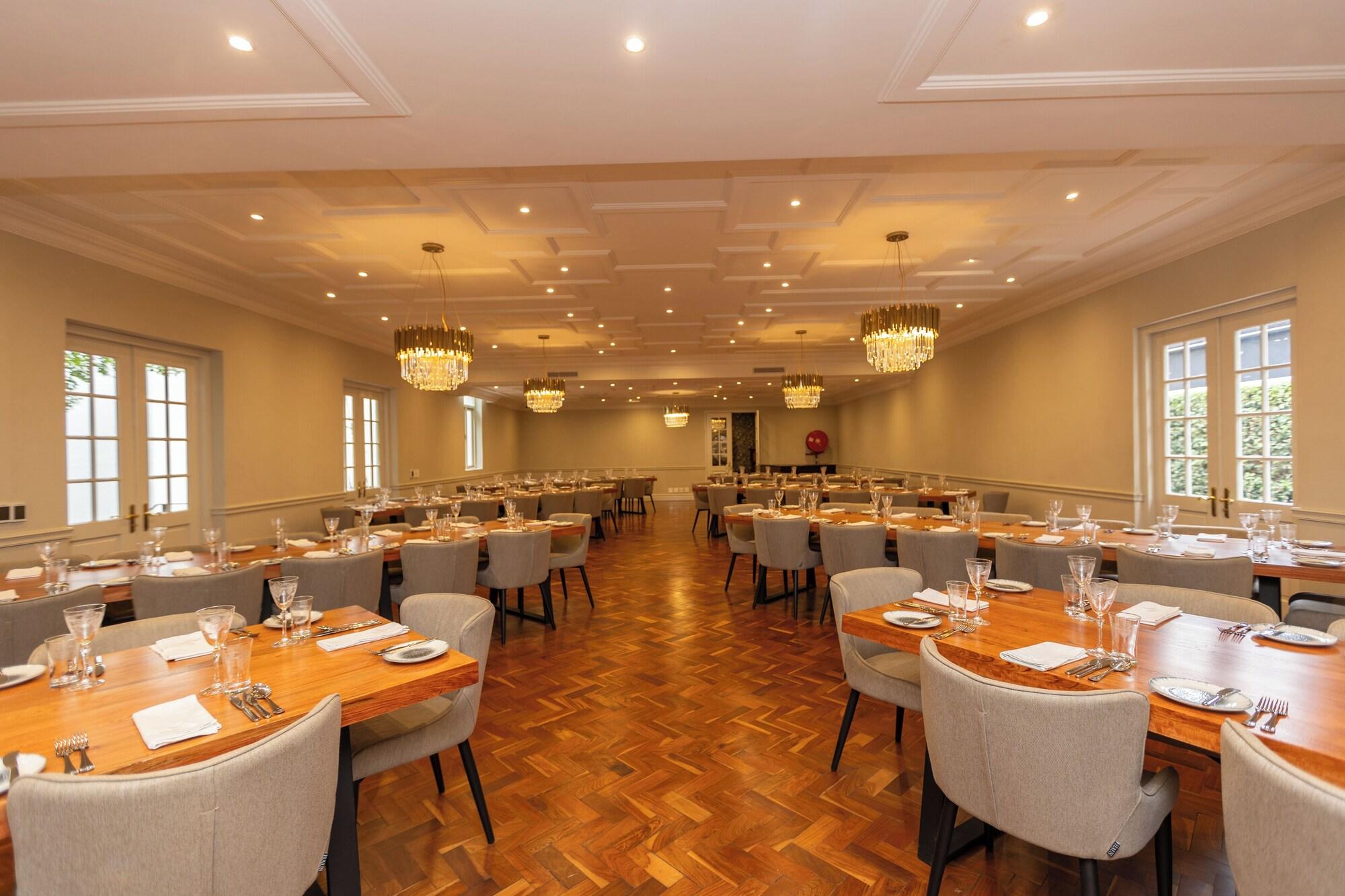 Sala de Reuniones The Monarch Hotel