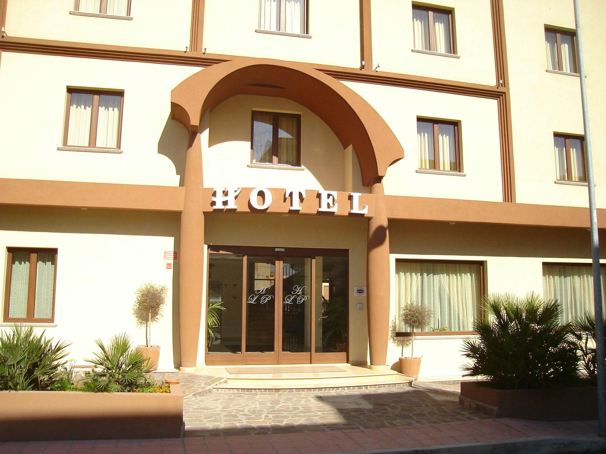Vista Exterior Hotel Le Palme