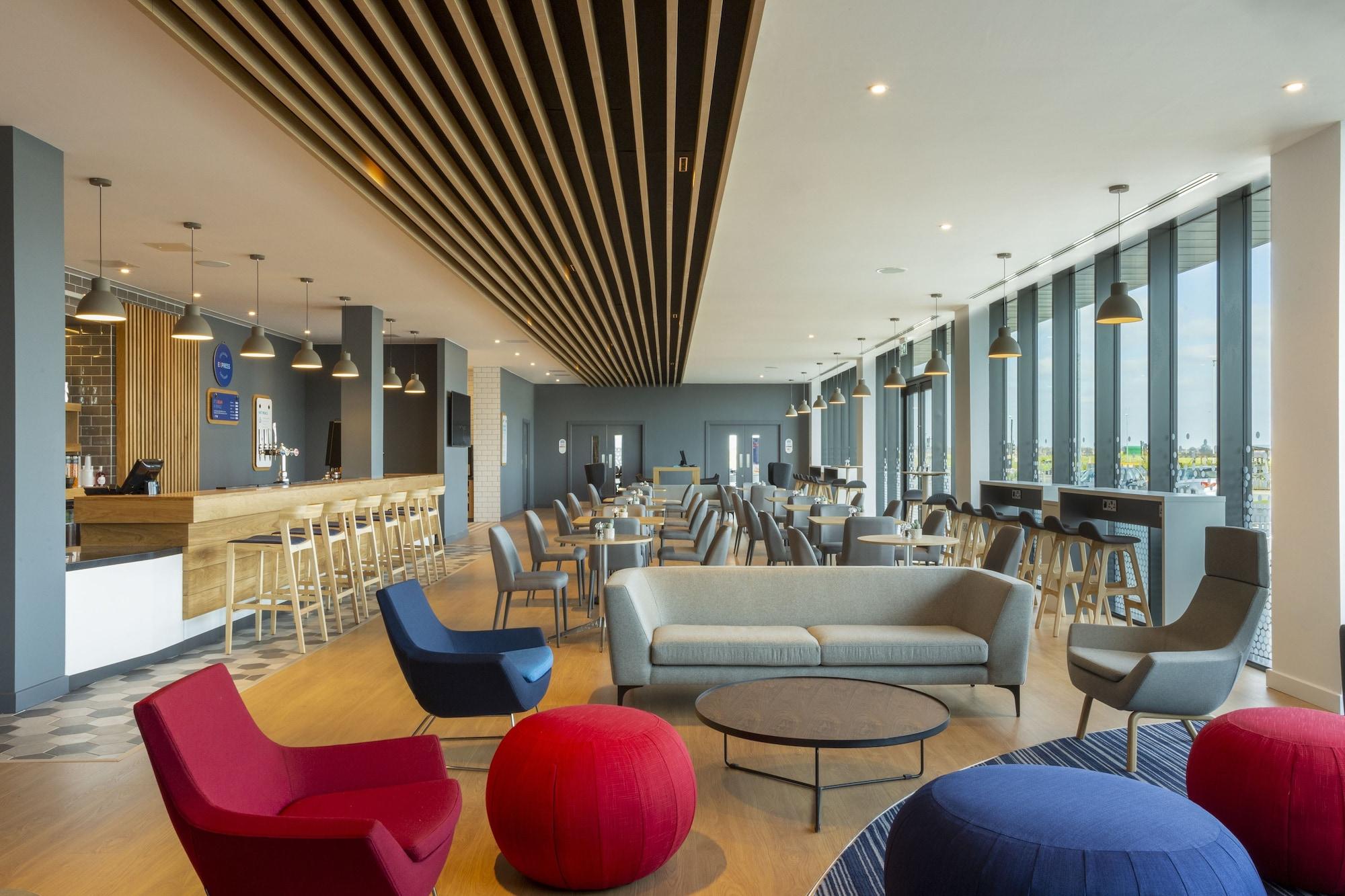 Restaurant Holiday Inn Express Bridgwater M5, Jct. 24 by IHG