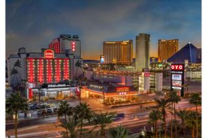 Alojamiento - OYO Hotel and Casino Las Vegas