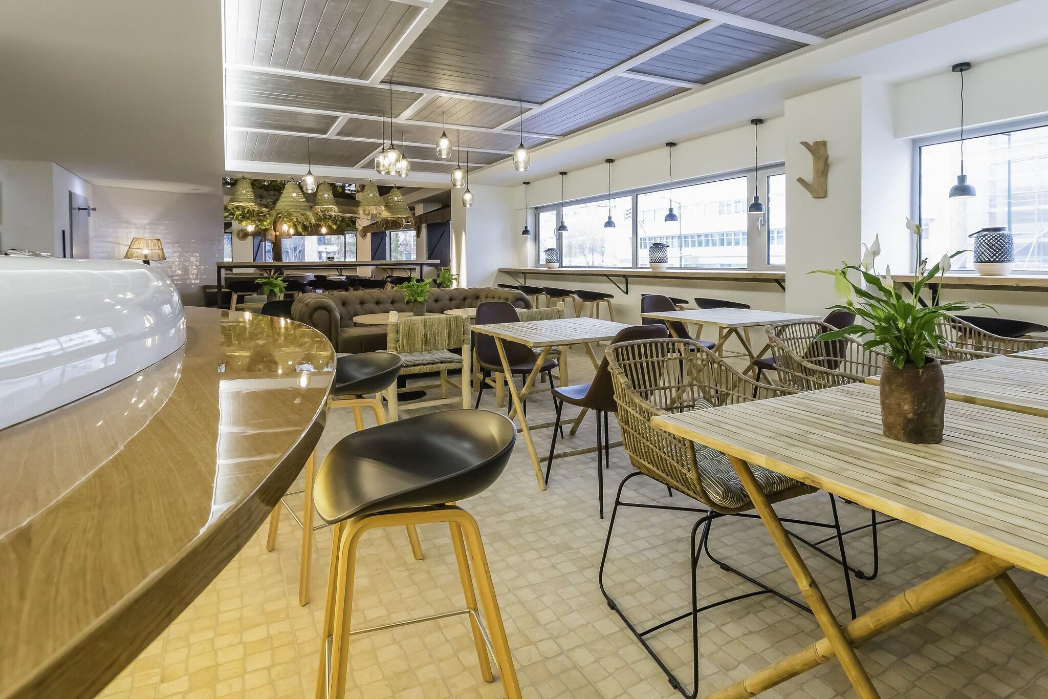 Bar/Salón ibis Styles Lisboa Centro Marquês de Pombal