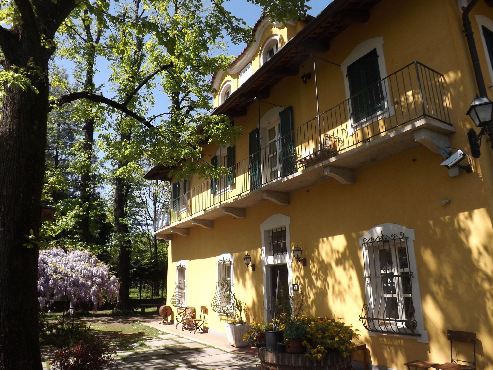 Vista Exterior Villa Mirano B&B