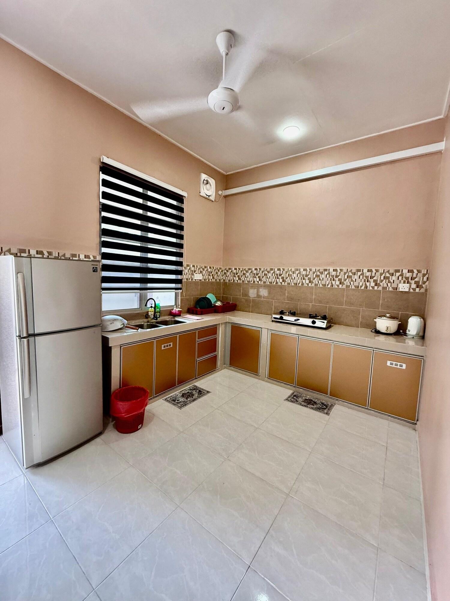 Equipamiento de Habitación Homestay Selesa KPP Guesthouse