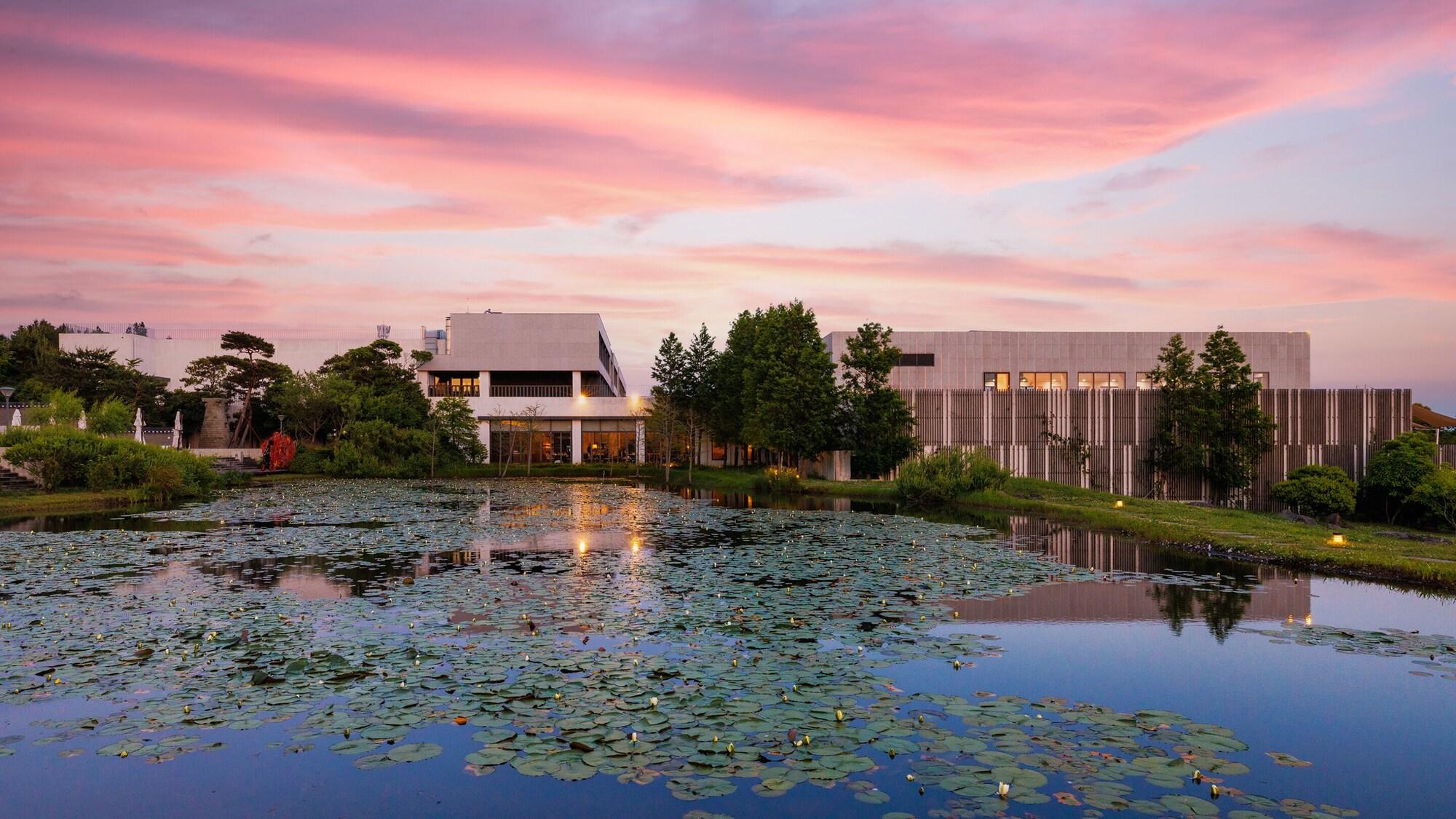 Vista Exterior The Annex