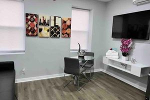 Alquiler Vacacional - Cozy Efficiency in University City. Great Stay!