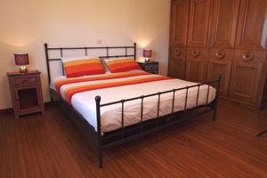 Alquiler Vacacional - 10-bedroom villa and estate with pool and tennis court near Mediterranean coast