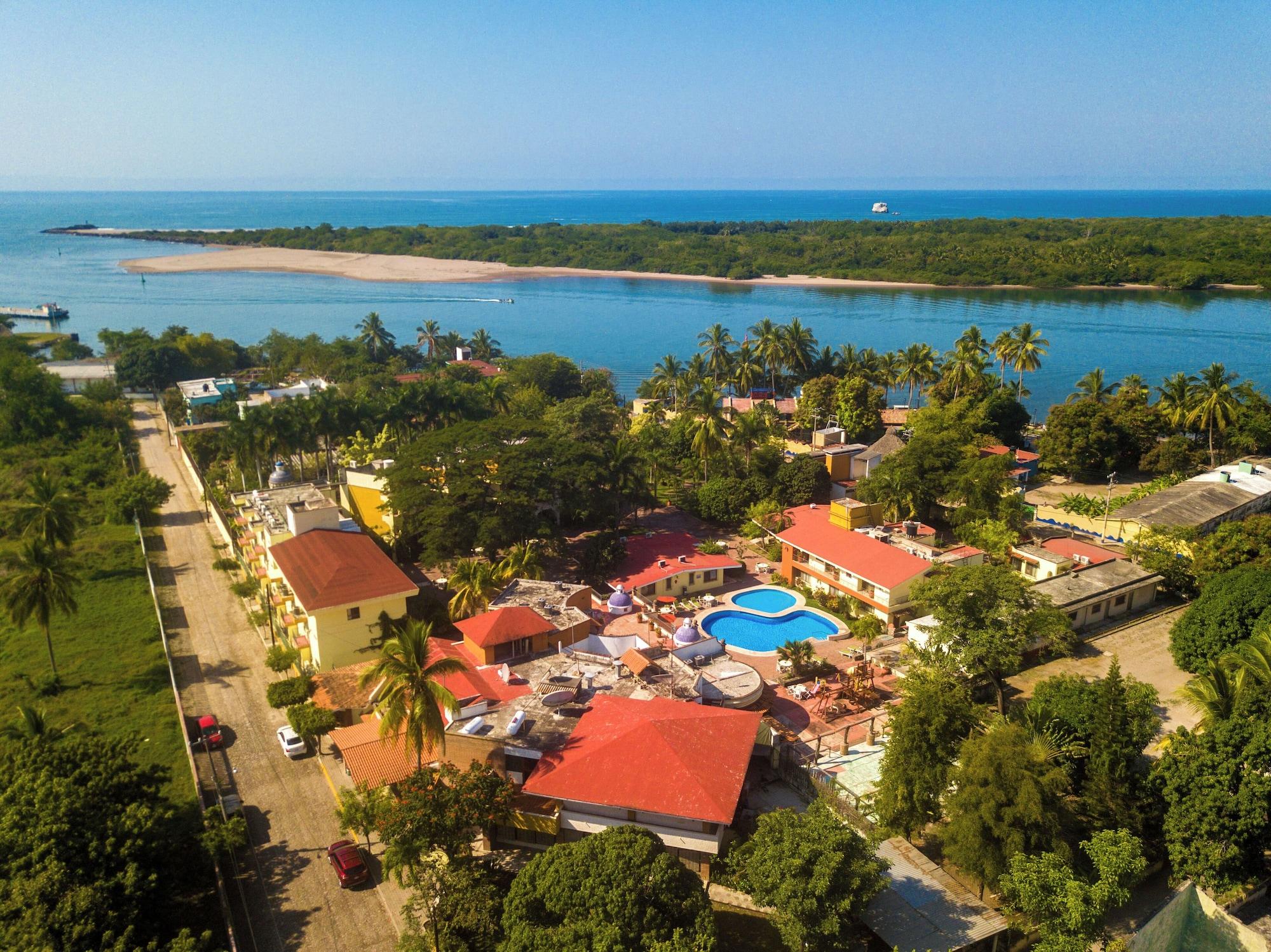 Vista Exterior Hotel Garza Canela