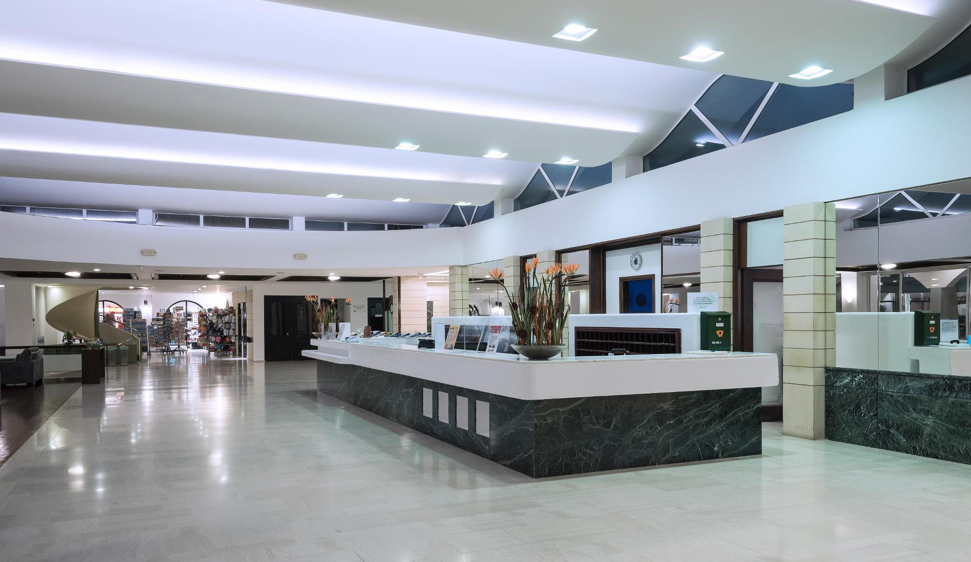Vista Lobby Apollo Beach