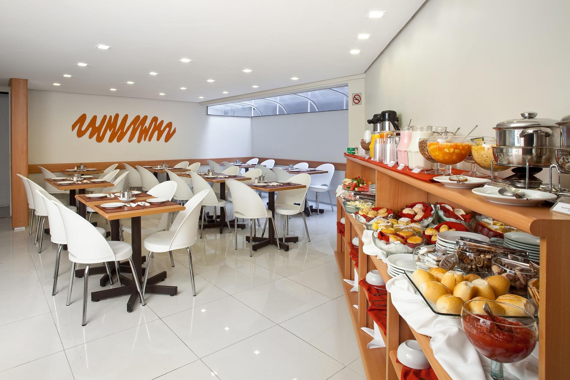 Bar/Salón Hotel Boulevard Express