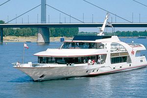 Actividad - Crucero navideño por el río Meno