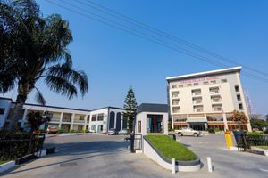 Alojamiento - The Grand Palace Hotel