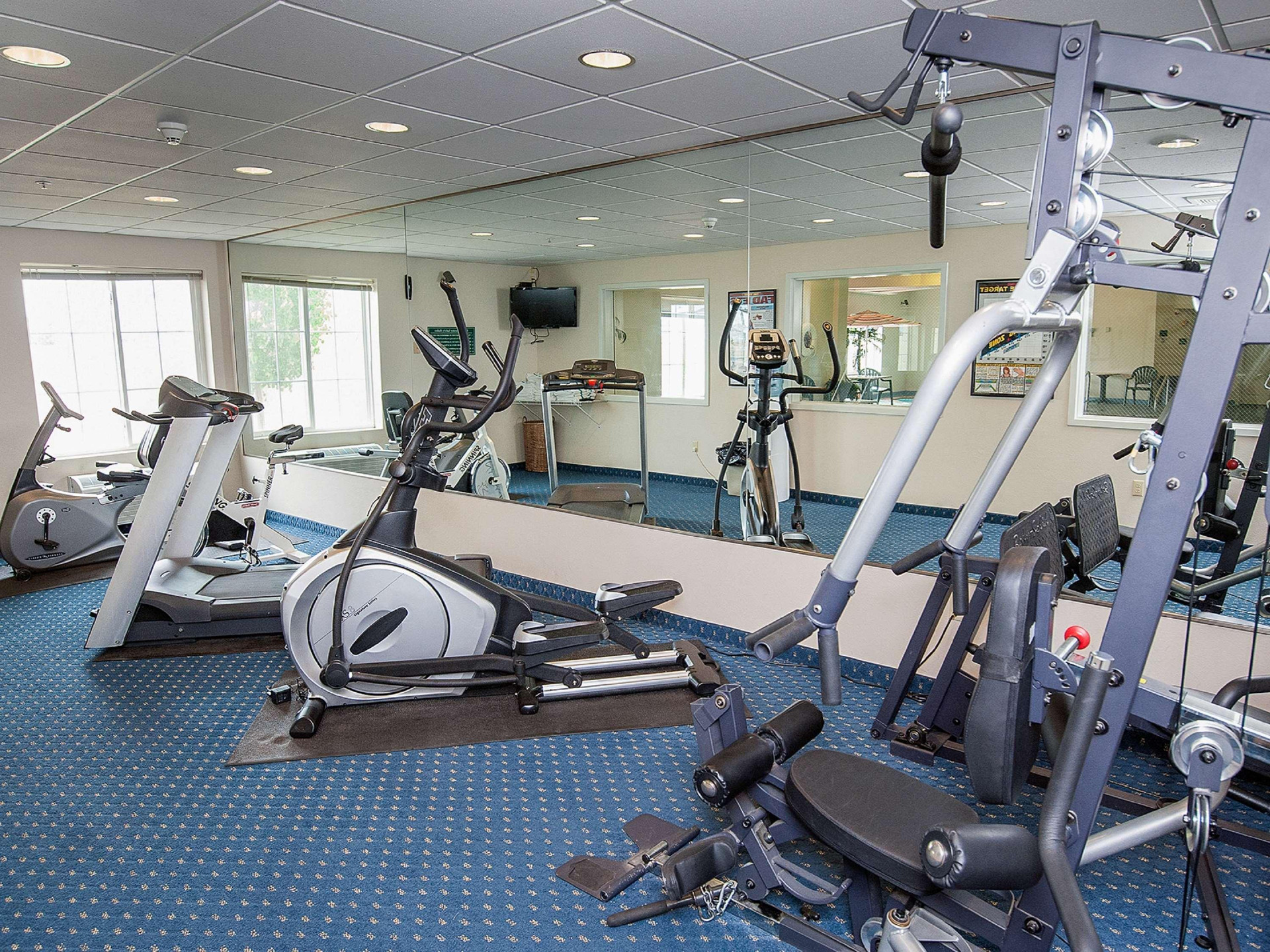 Gimnasio SureStay Plus Hotel by Best Western Billings