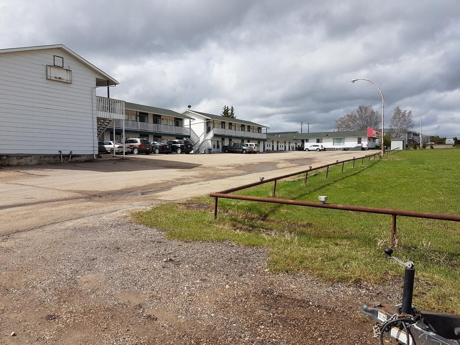 Vista Exterior Elk Point Motel & RV Park
