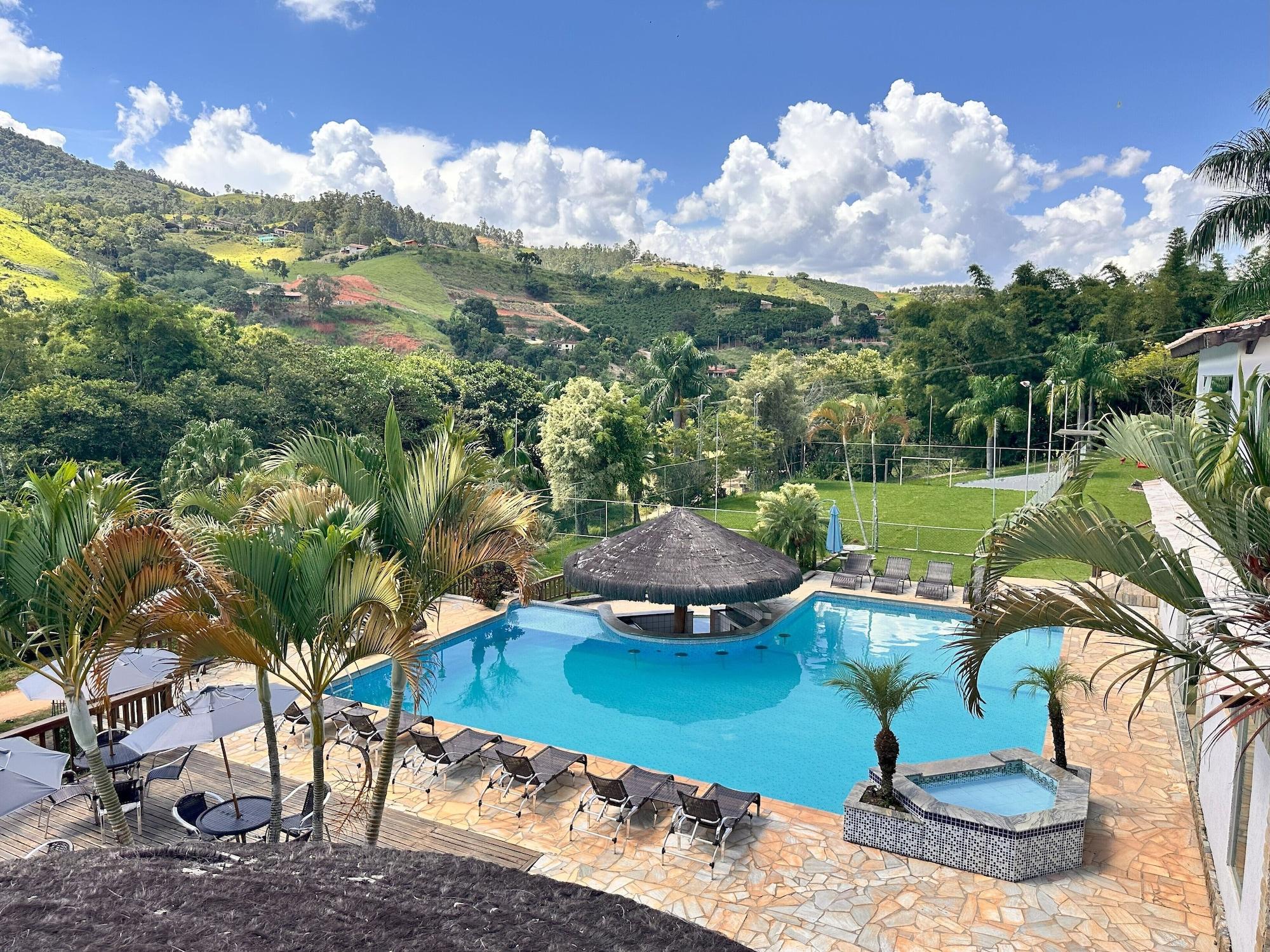 Vista Piscina Pousada Manoah