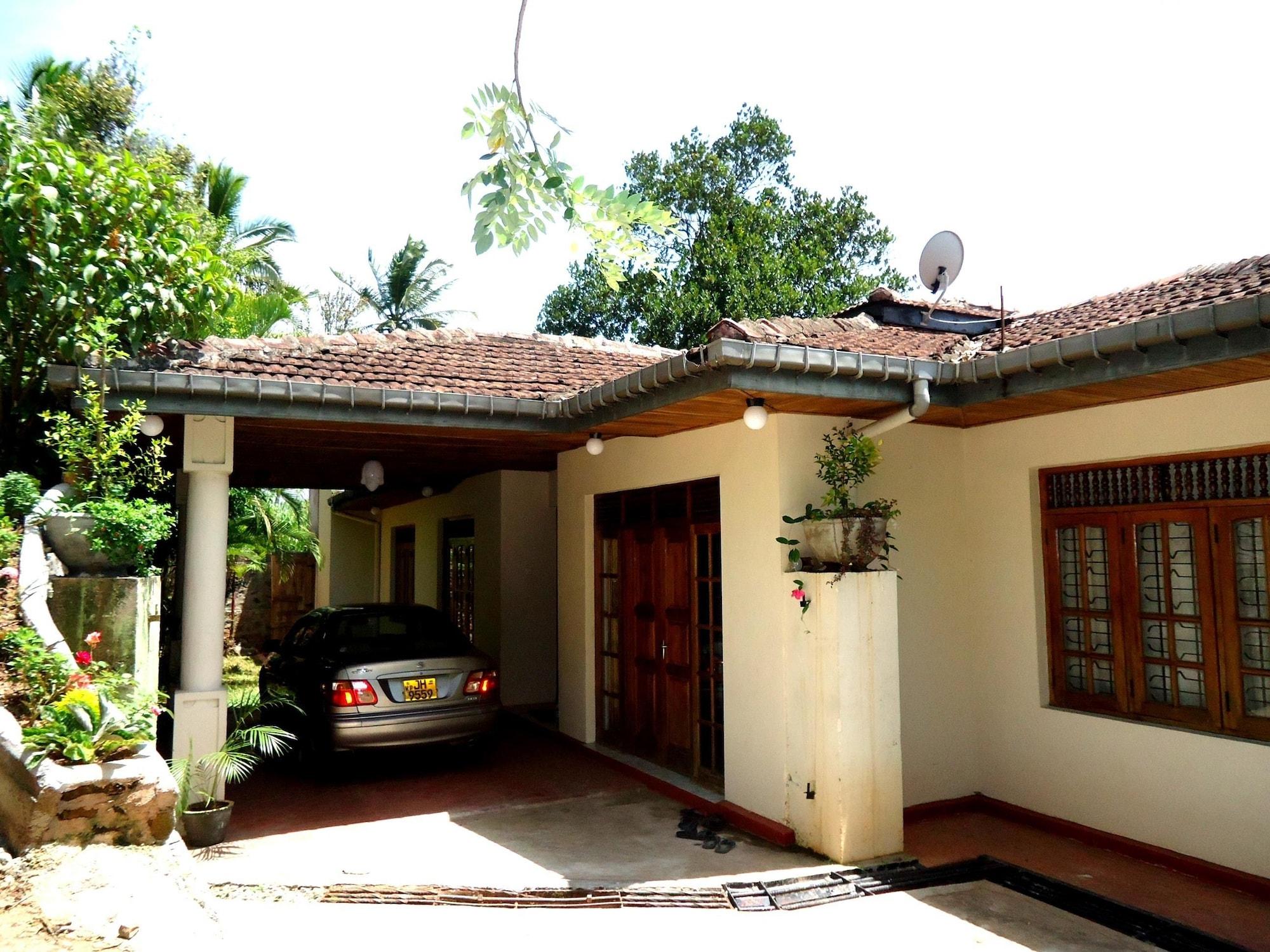 Varios Peradeniya Rest Inn