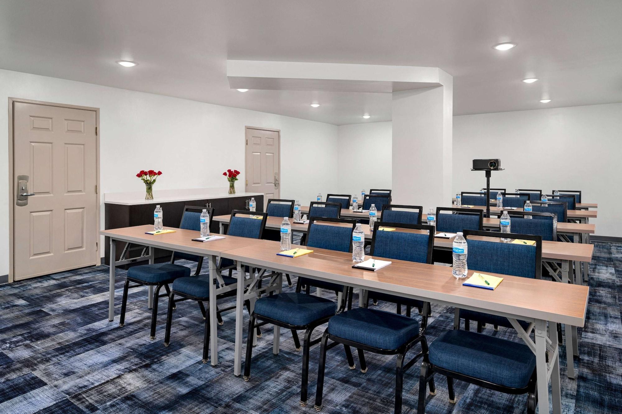 Sala de Reuniones La Quinta Inn by Wyndham Columbus Airport Area