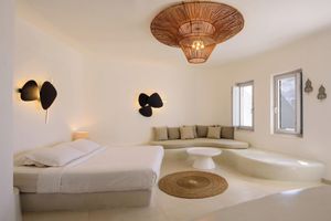 Paquete - Revelis Villa & Canava
