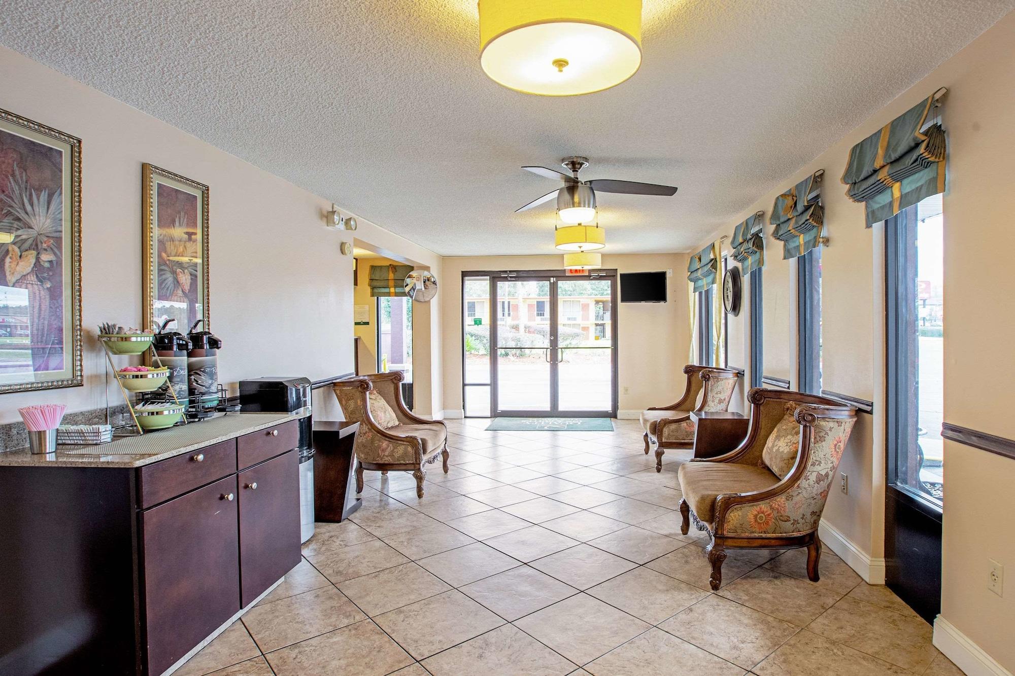 Bar/Salón Quality Inn & Suites Live Oak I-10 Exit 283