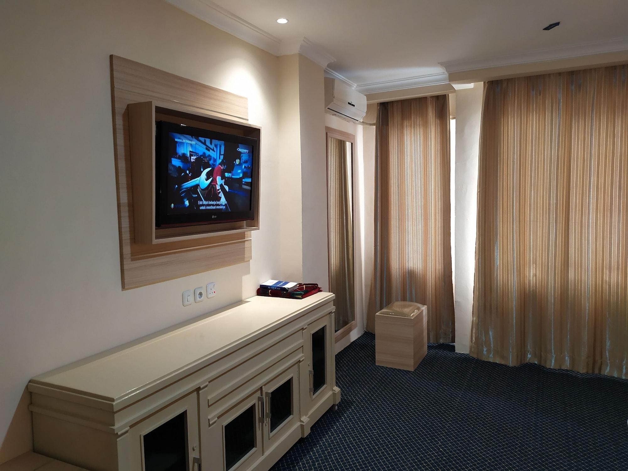 Set de Habitación Hotel Rangkayo Basa Padang Panjang