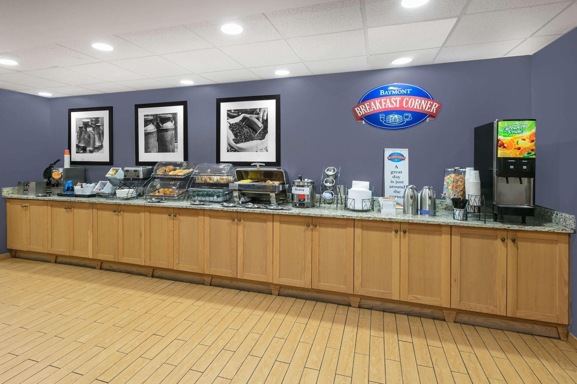 Restaurant Baymont by Wyndham Oklahoma City/Quail Springs