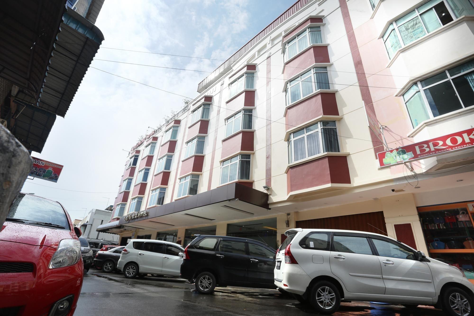 Vista Exterior City Central Hotel