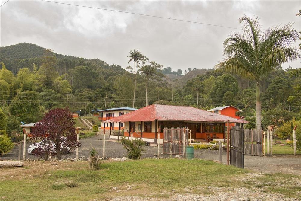 Vista Exterior Casa Campestre Brisas Del Rio