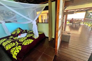 Alquiler Vacacional - Teahupoo: beachfront, the lagoon and the wave, at the foot of the mountains !