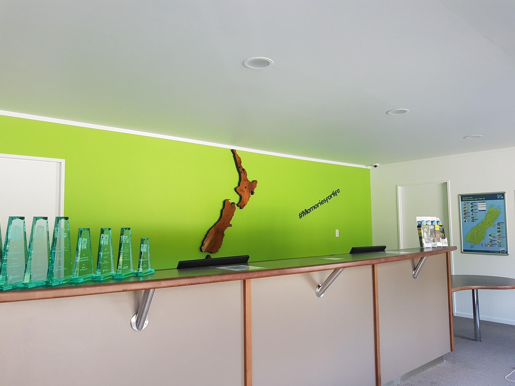 Vista Lobby Waitomo Top 10 Holiday Park
