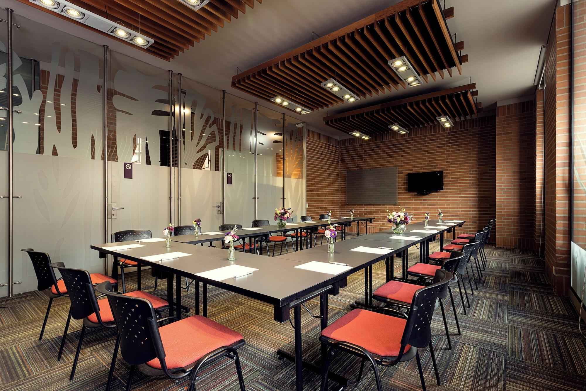 Sala de Reuniones Mercure BH Zona Financiera