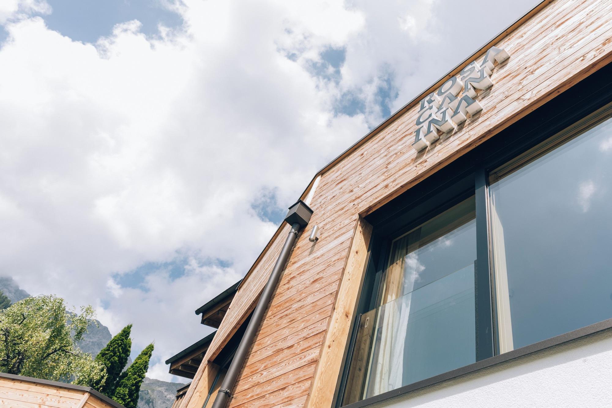 Vista Exterior Rosa Canina