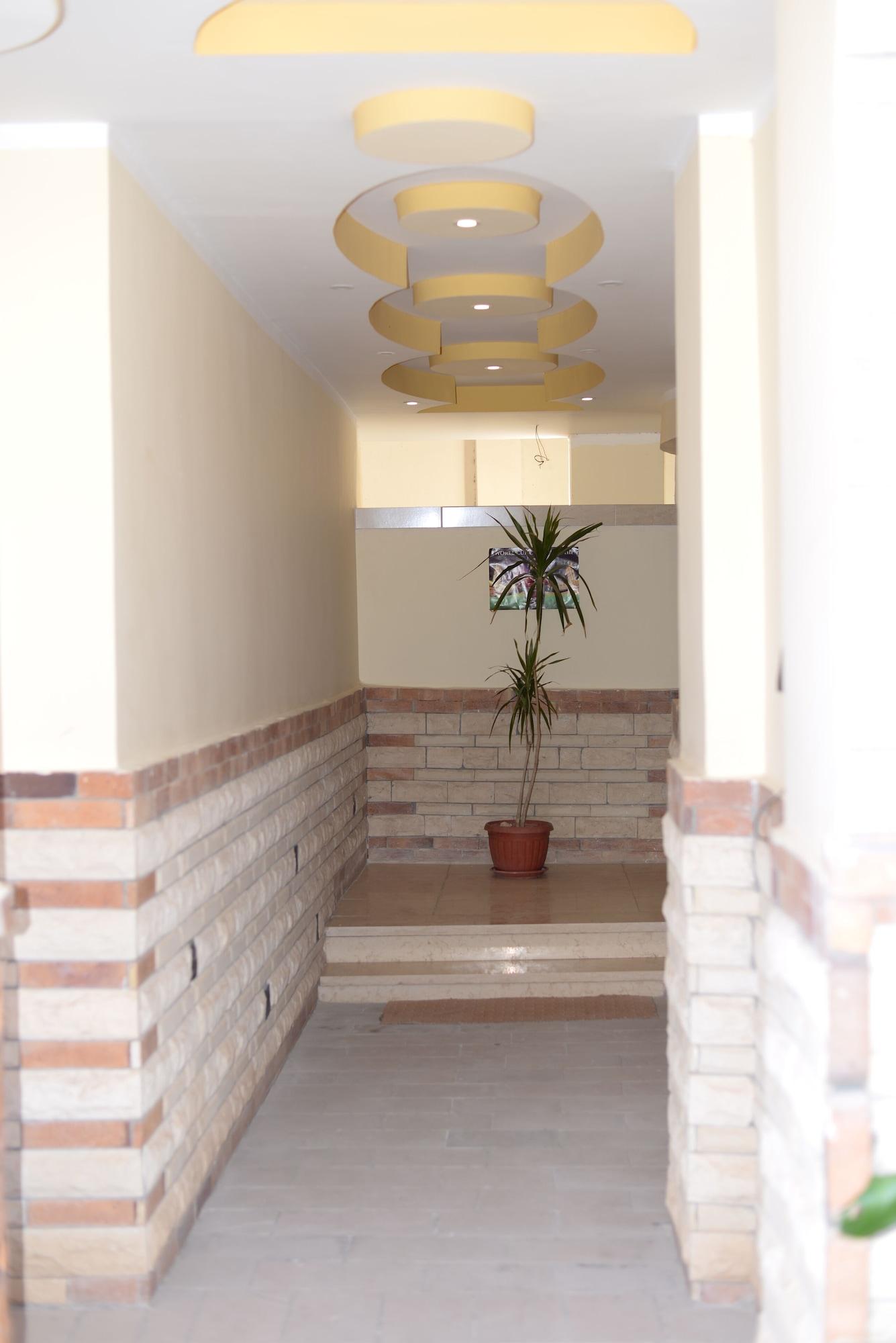 Vista Lobby Spring Hotel Luxor