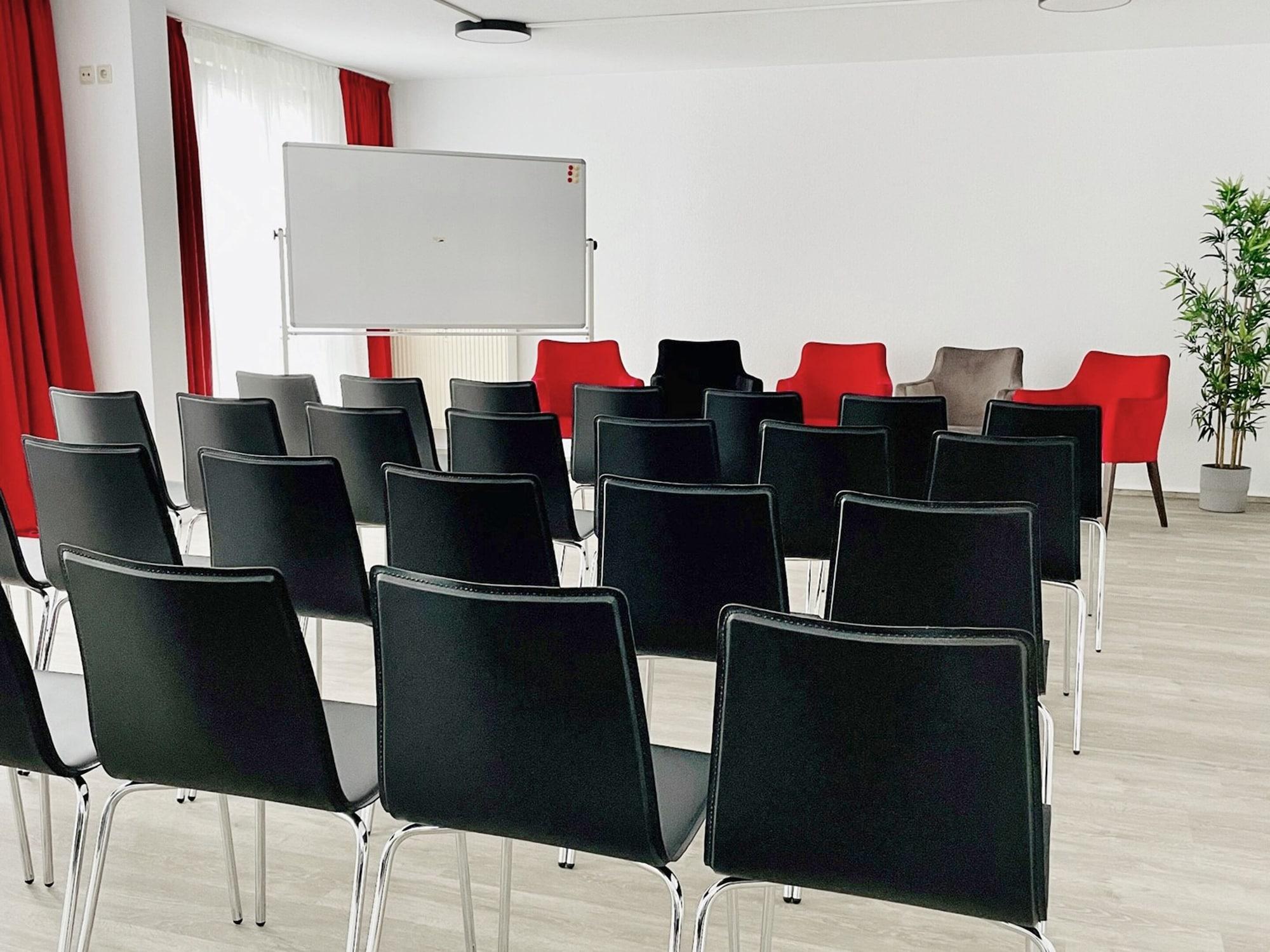 Sala de Reuniones DORMERO Hotel Hoyerswerda