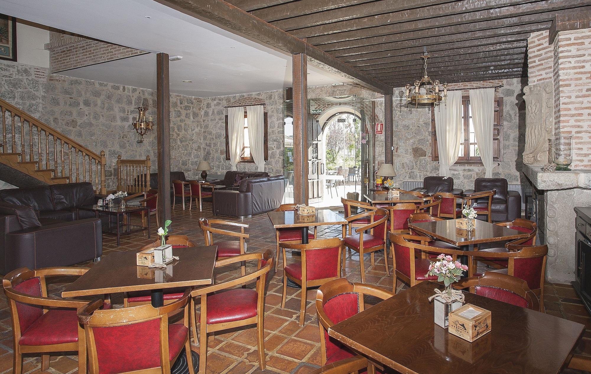 Bar/Salón Las Paneras Naturavila