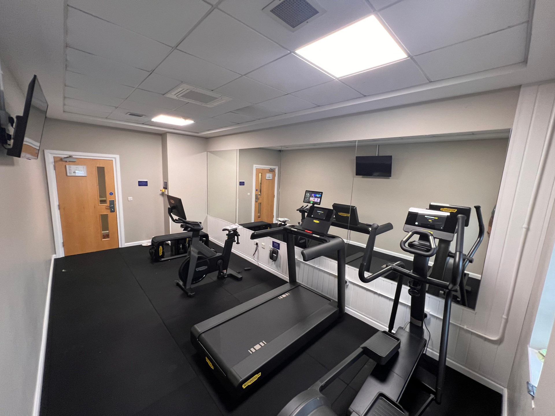 Instalaciones Recreativas Holiday Inn Express Antrim by IHG
