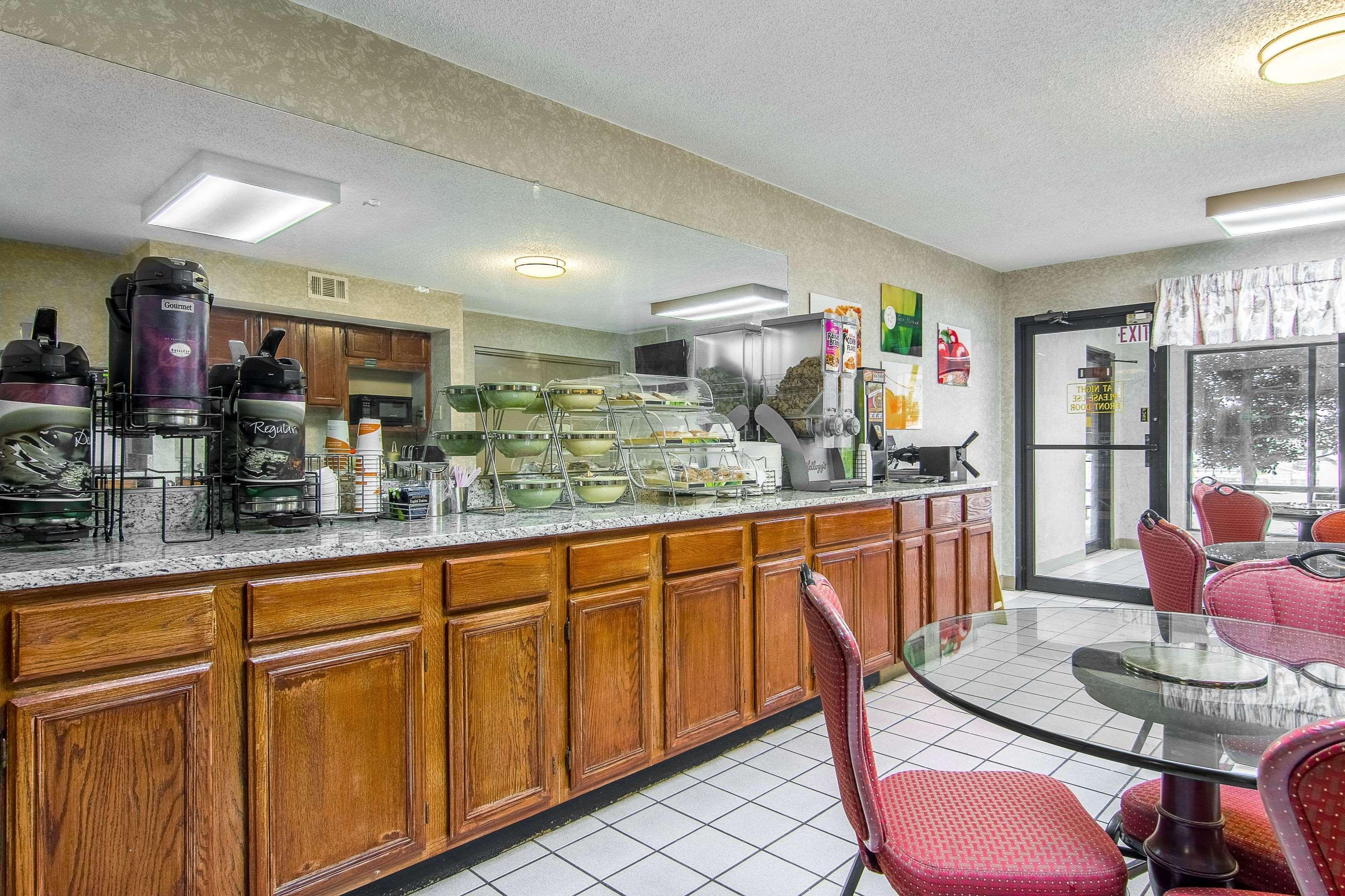 Restaurant Quality Inn Oakwood